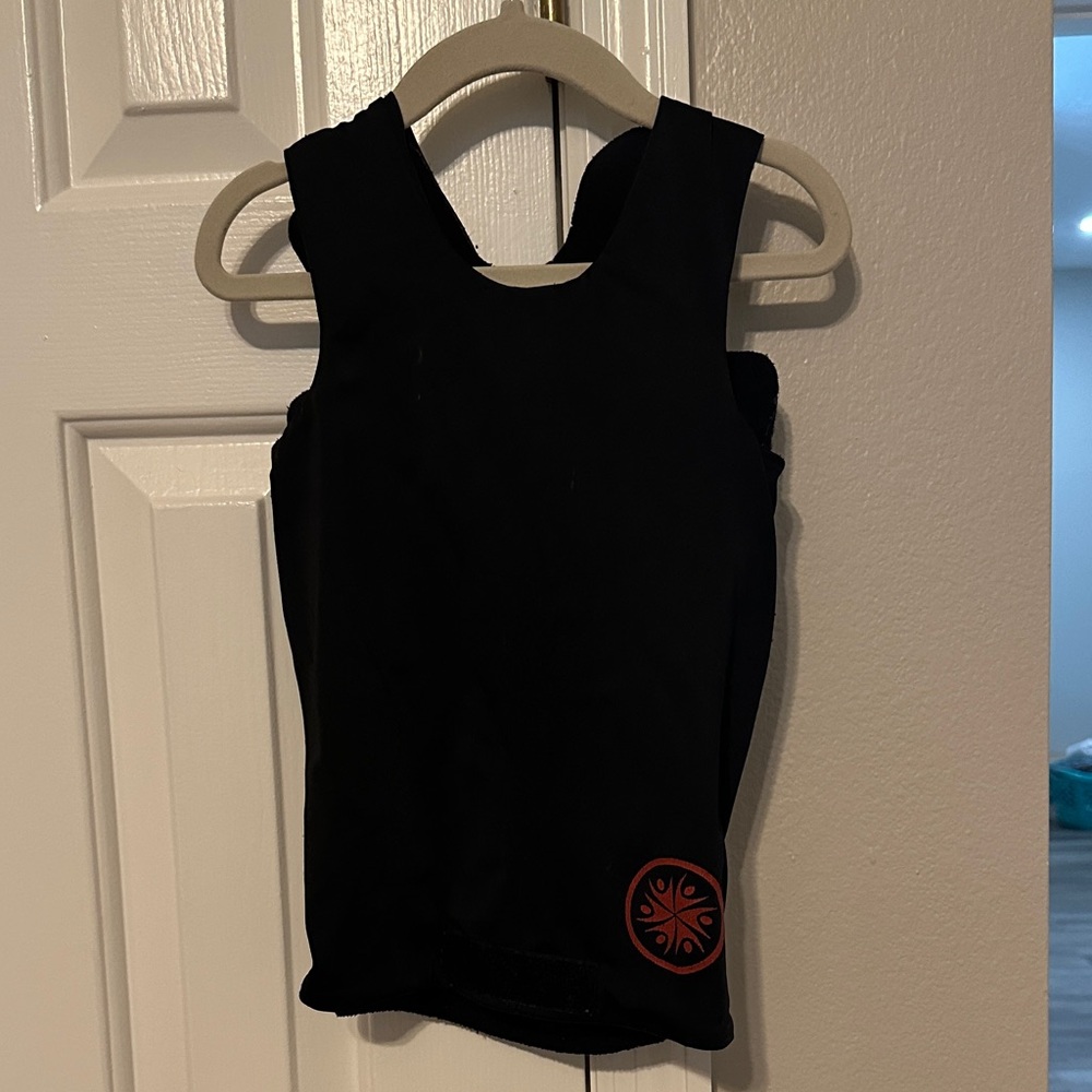 Compression vest for sensory input- Black Sleeveless. Adjustable 3-5T